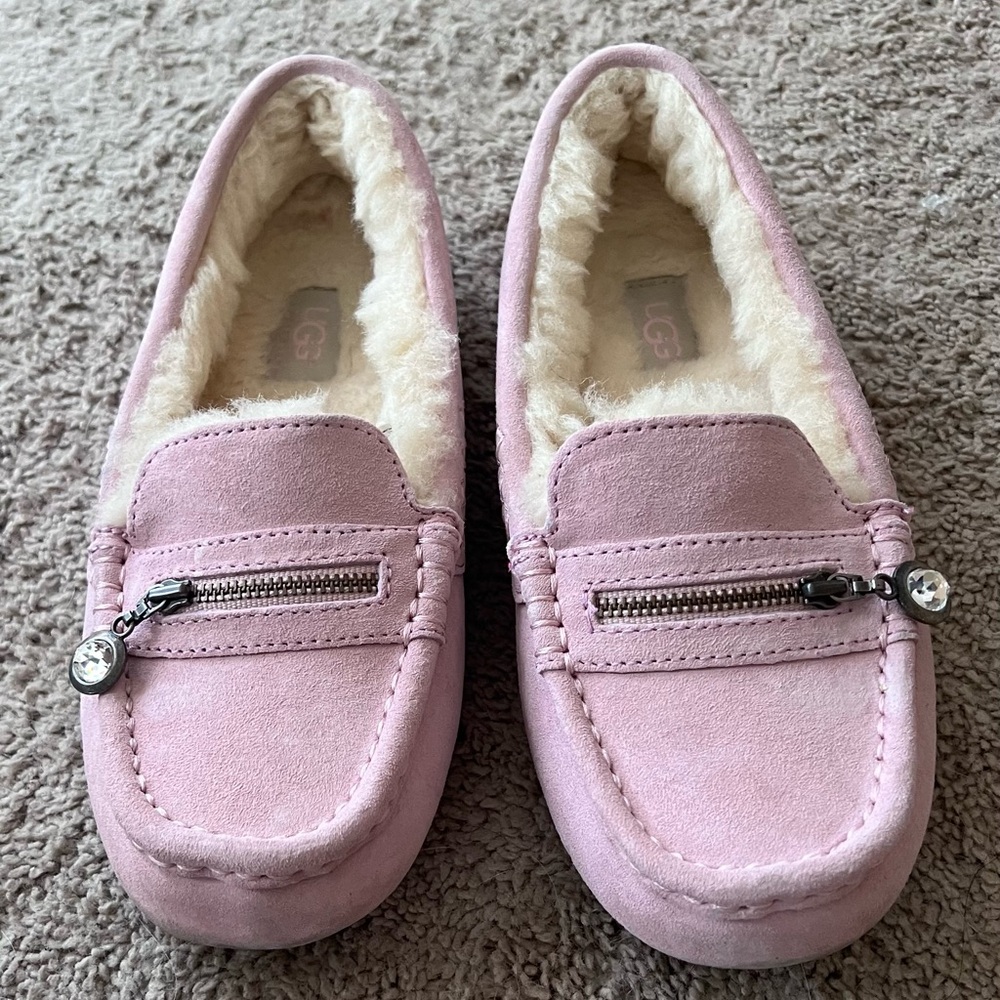 UGG Ansley Breast Cancer Moccasins
